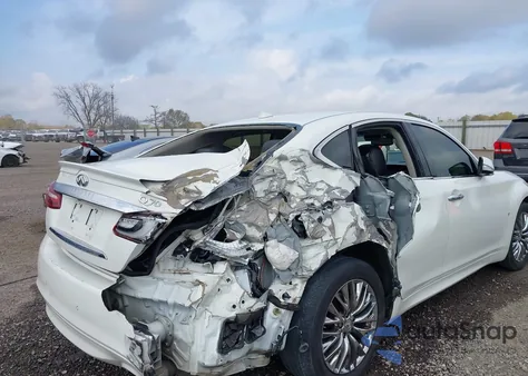 2015 Infiniti Q70 3.7 z USA, uszkodzony, nr VIN JN1BY1AP4FM541639